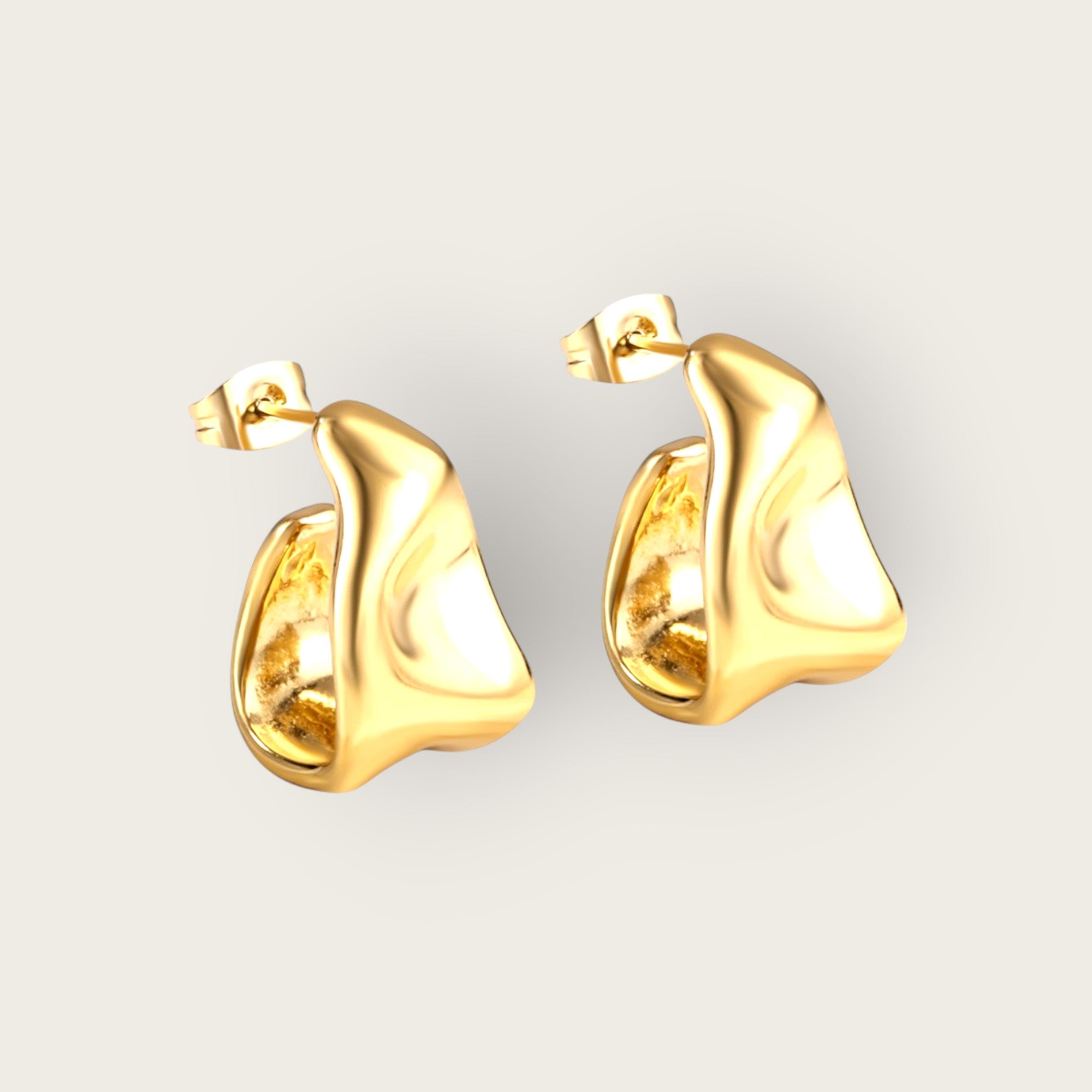 Hana Stud Earring