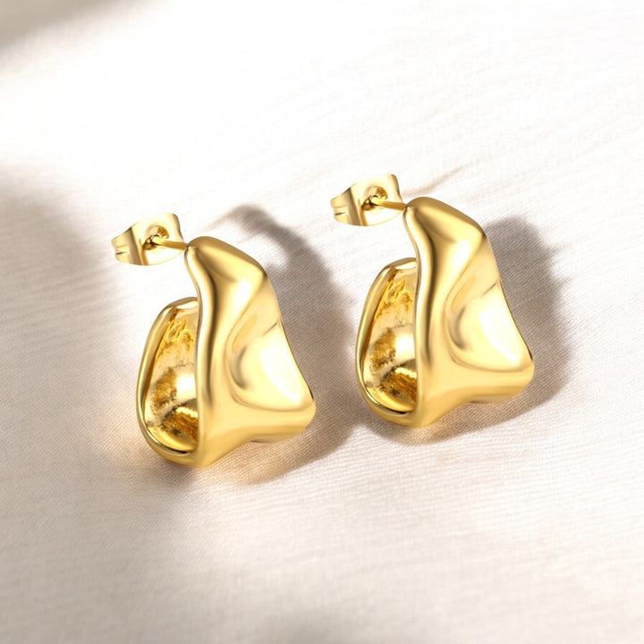 Hana Stud Earring